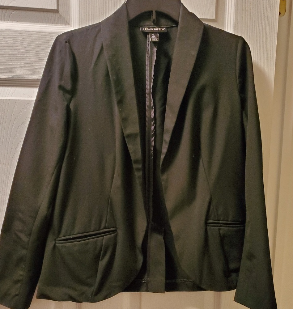 A Pea In the Pod Blazer